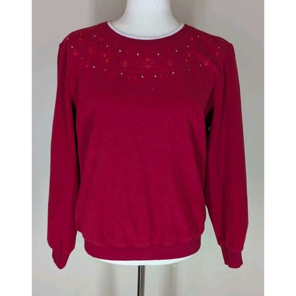 Women’s S ALFRED DUNNER Red Fleece Crew Neck Sweatshirt Rhinestones Stars Hearts - Picture 1 of 9